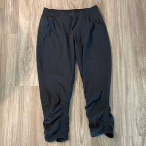 Athleta mid-length gray athletic pants